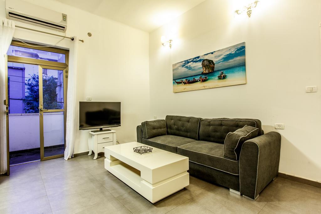 Sunset Beach Apartments Tel Aviv Luaran gambar